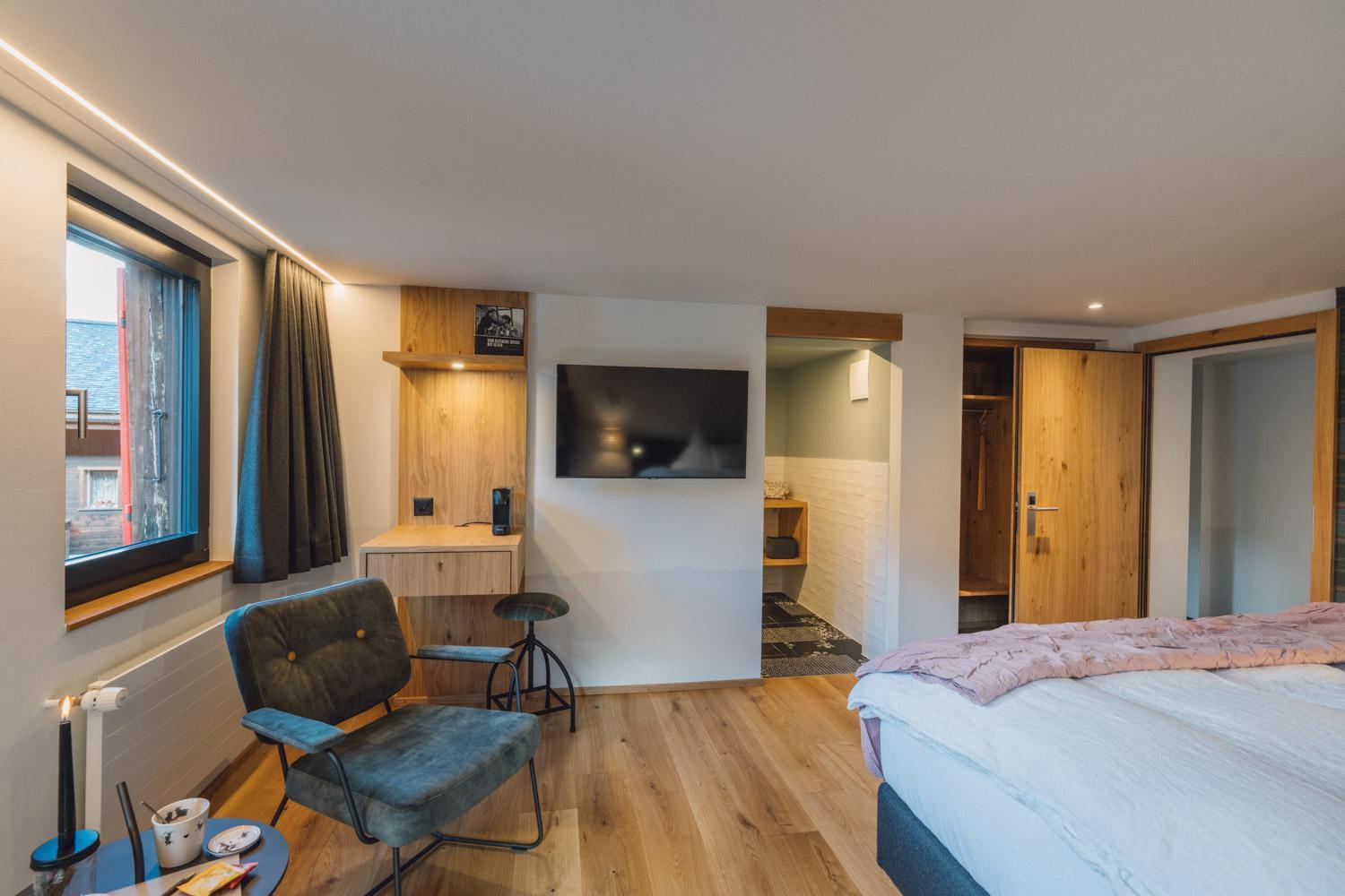 Hotel Walliserkanne Grachen Bagian luar foto
