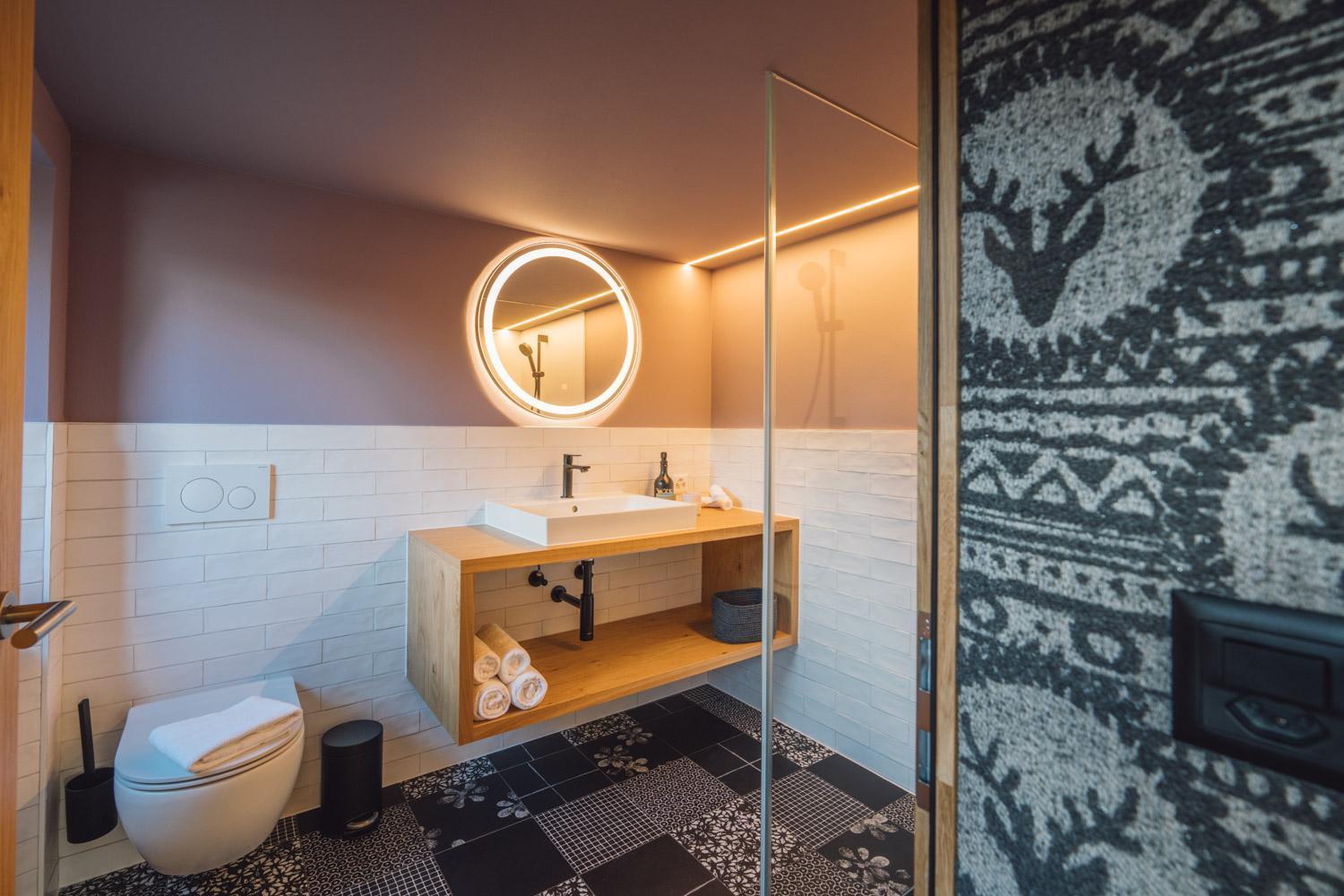 Hotel Walliserkanne Grachen Bagian luar foto