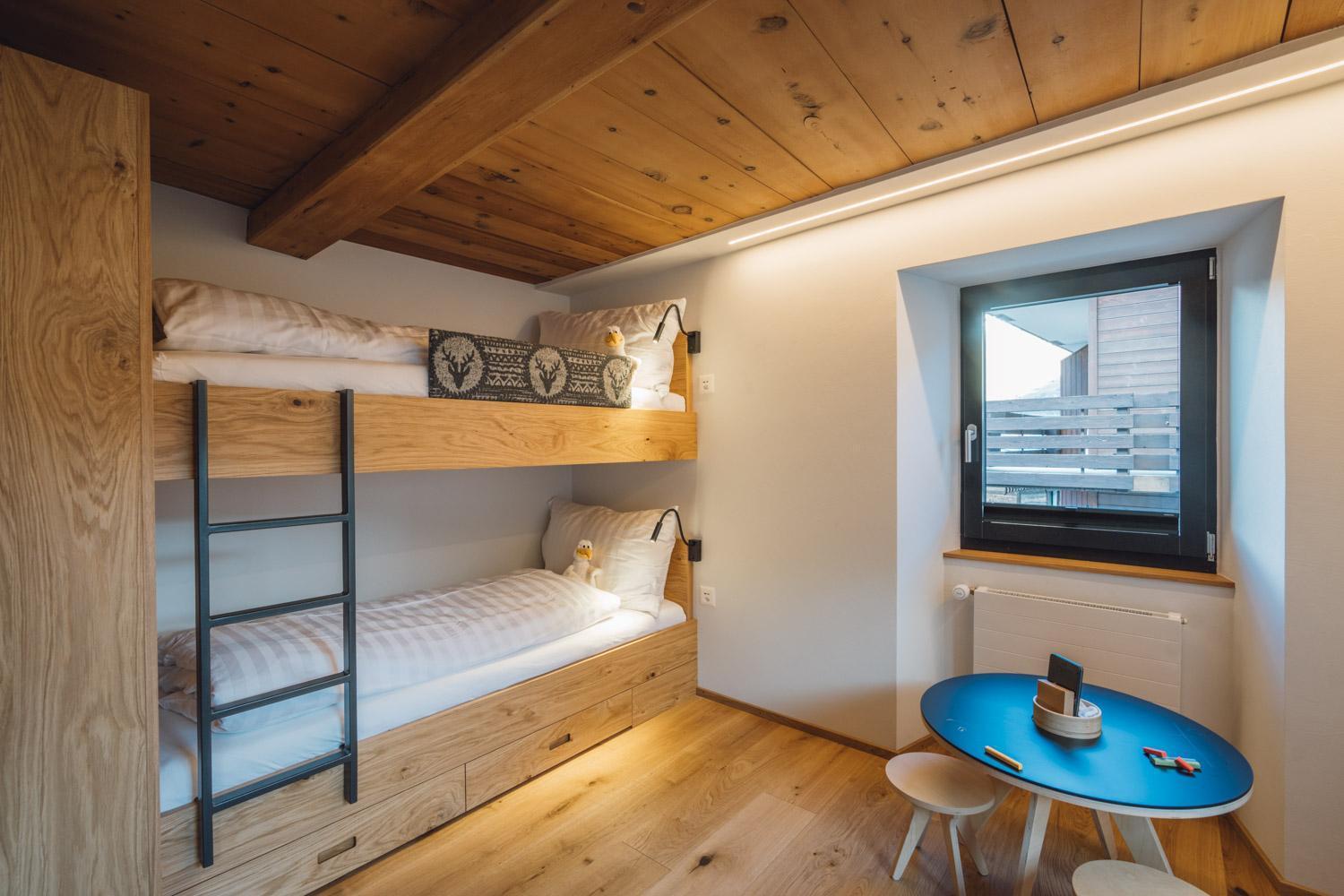 Hotel Walliserkanne Grachen Bagian luar foto