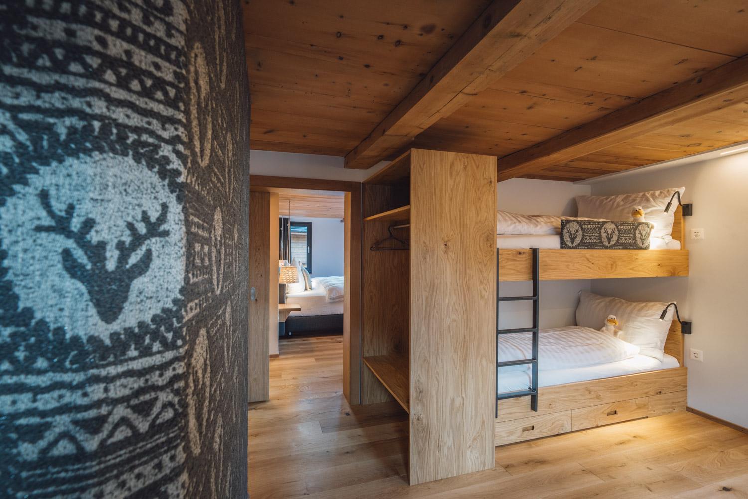 Hotel Walliserkanne Grachen Bagian luar foto