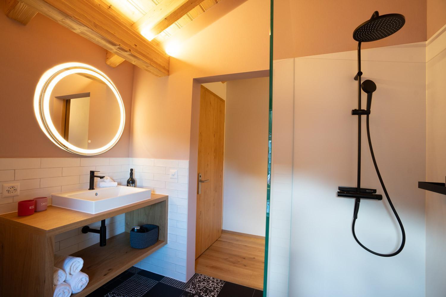 Hotel Walliserkanne Grachen Bagian luar foto