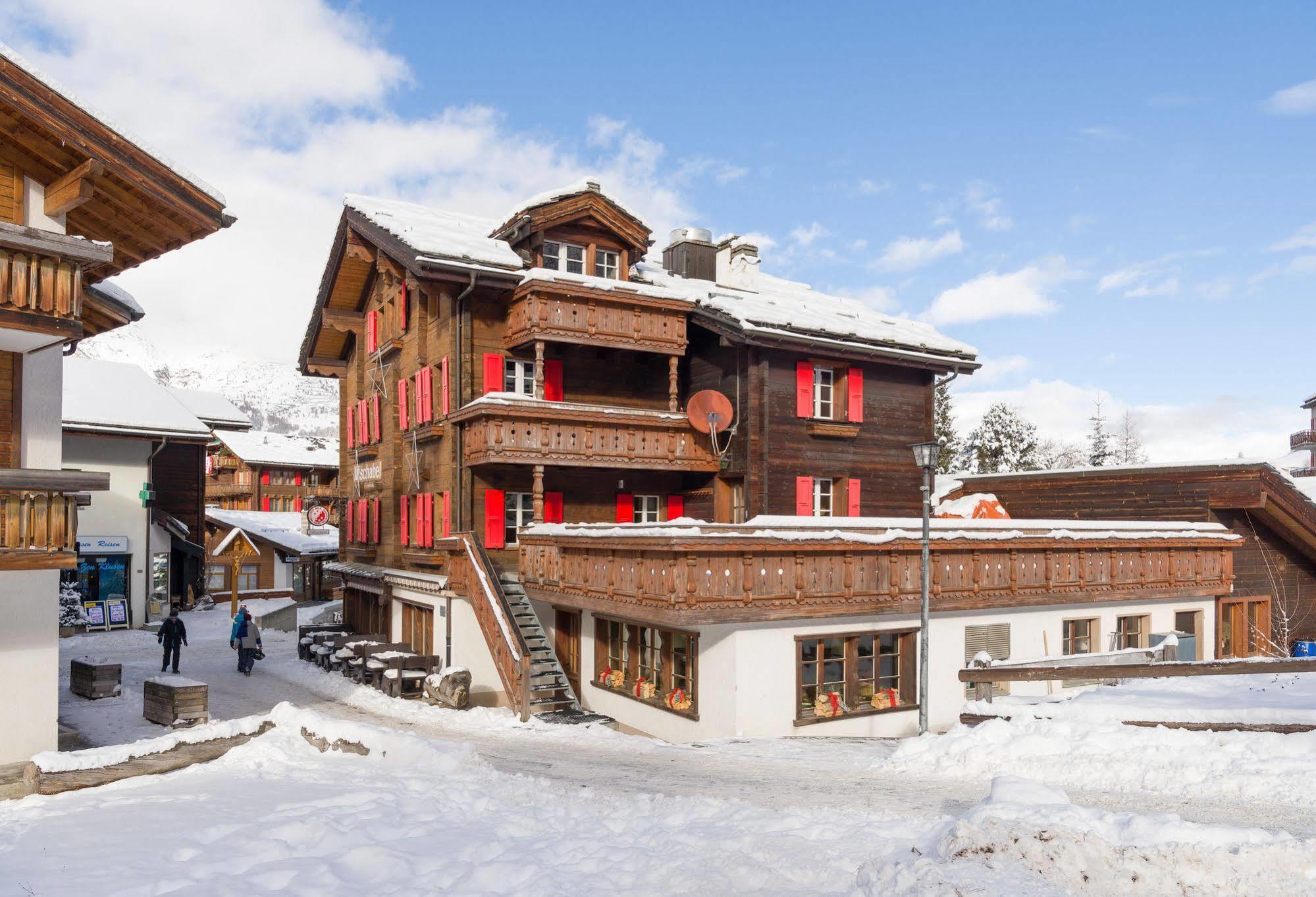 Hotel Walliserkanne Grachen Bagian luar foto